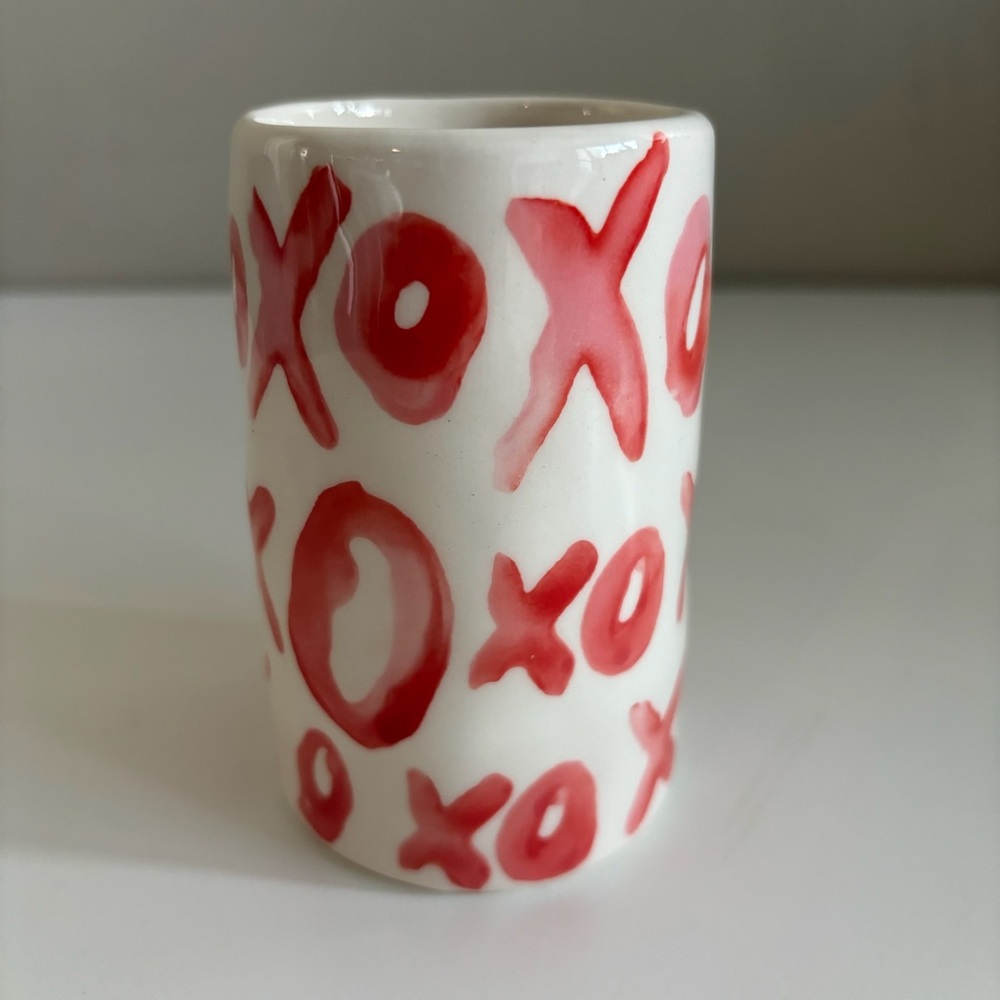 Red & White “XOXO” Hugs & Kisses Ceramic Vase | 4”